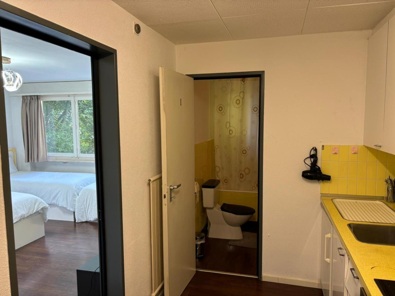2bdr With View - Free Parking Apartment *